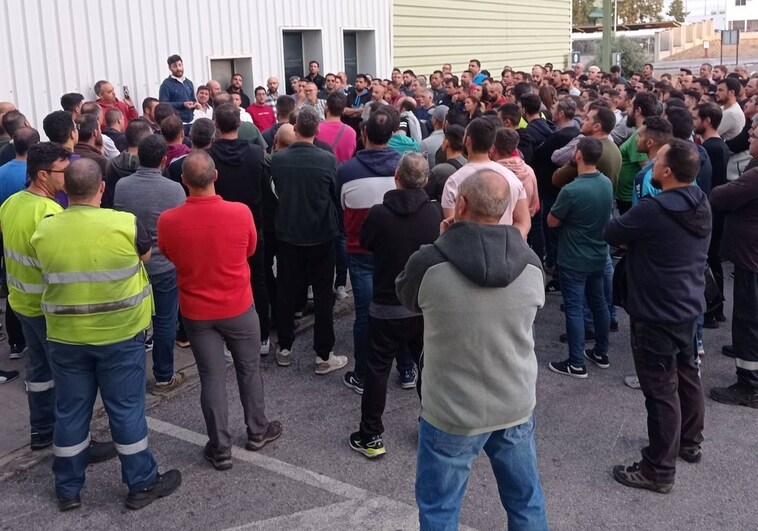 Empresa y trabajadores pactan el convenio colectivo en la fábrica de vidrio y finaliza la huelga